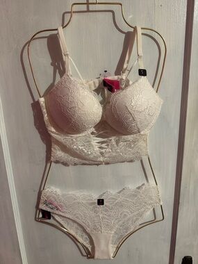 La SENZA Lace Longline Push Up Bralette and Panty Set - Light Cream